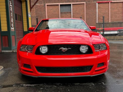 Used 2013 Ford Mustang GT w/ Security Pkg RWD image 17