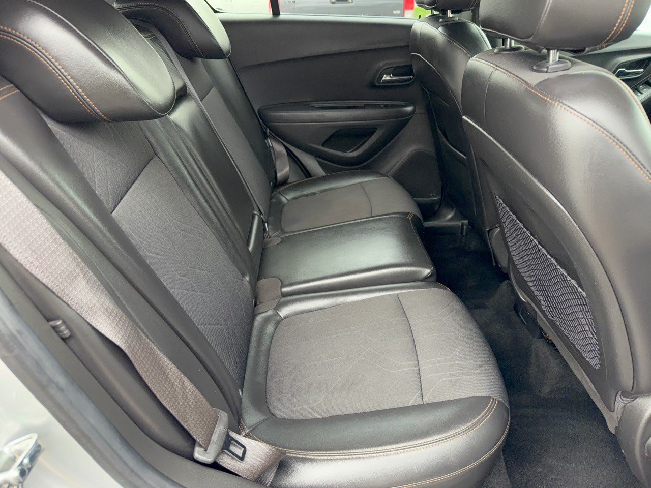 Used 2018 Chevrolet Trax LT w/ LT Convenience Package FWD image 29