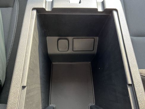 Used 2024 Chevrolet Blazer LT image 33