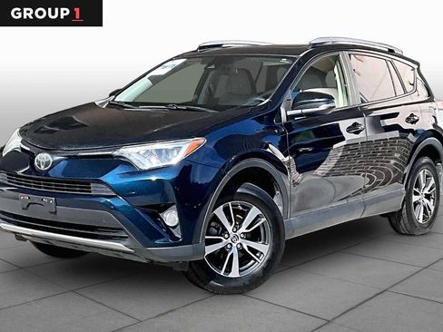 Used 2018 Toyota RAV4 XLE FWD image 1