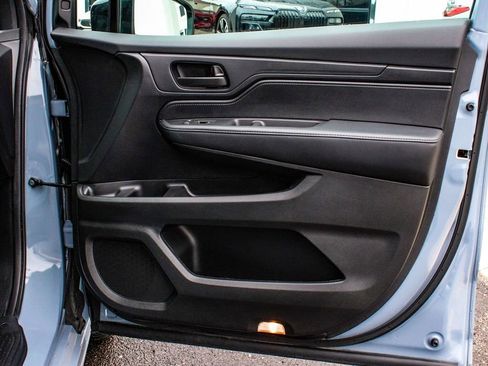 Used 2025 Honda Odyssey Sport-L image 11