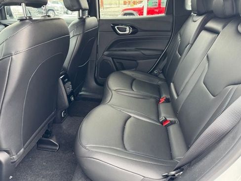 New 2026 Jeep Compass Limited image 40