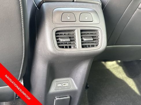 Used 2022 Buick Envision Avenir w/ Technology Package II image 11