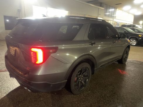 Used 2021 Ford Explorer ST w/ Equipment Group 401A image 3