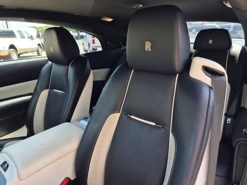 Used 2017 Rolls-Royce Wraith RWD image 9
