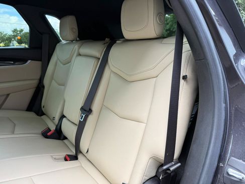 Used 2018 Cadillac XT5 FWD image 25