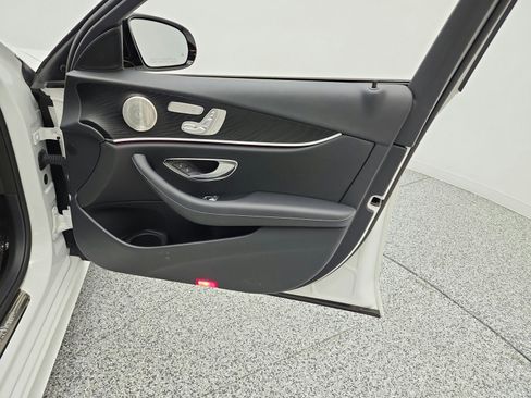 Used 2023 Mercedes-Benz E 350 Sedan image 21