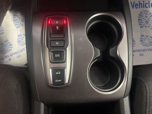 Used 2022 Honda Pilot Sport image 13