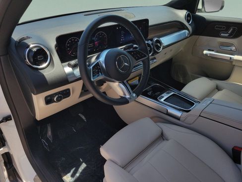 Used 2026 Mercedes-Benz GLB 250 image 19