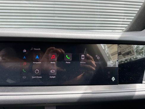 Used 2025 Porsche Cayenne GTS image 28