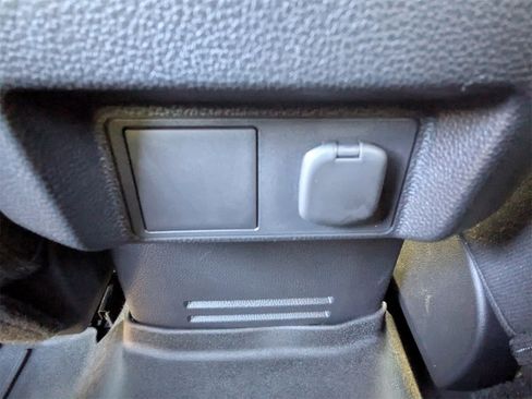 Used 2024 Toyota Tacoma SR image 15