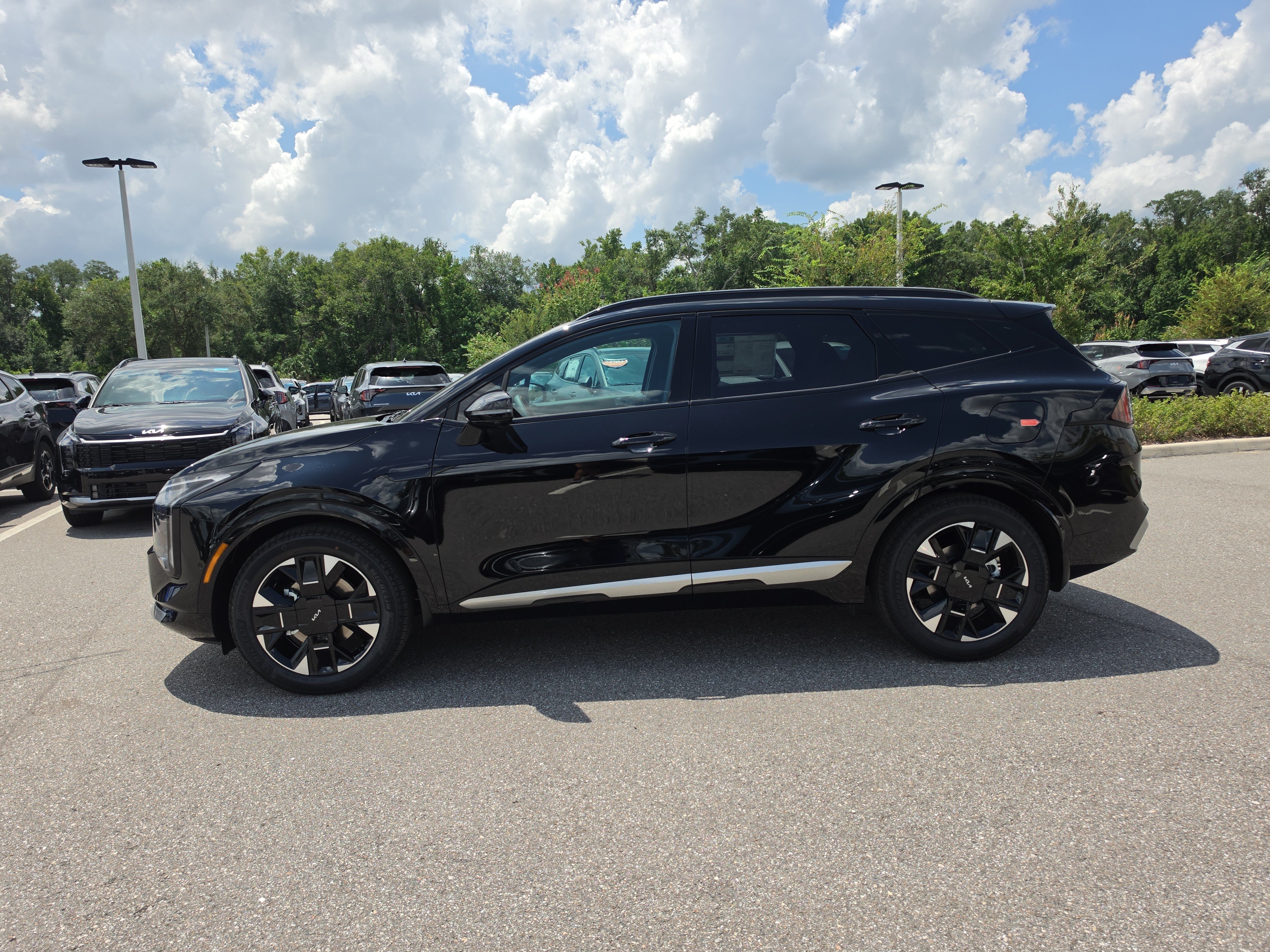 New 2026 Kia Sportage SX FWD image 5