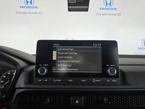 Used 2025 Honda CR-V LX image 10