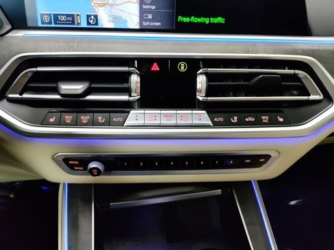 Used 2022 BMW X5 sDrive40i w/ Parking Assistance Package image 27