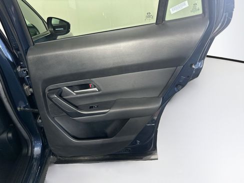 Used 2025 MAZDA CX-50 AWD 2.5 S w/ Premium Package image 31
