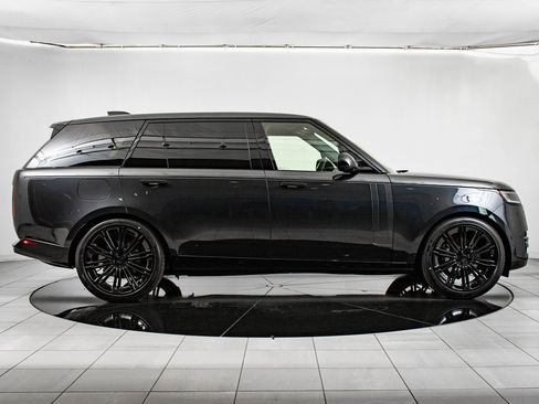 New 2026 Land Rover Range Rover Long Wheelbase SE image 5