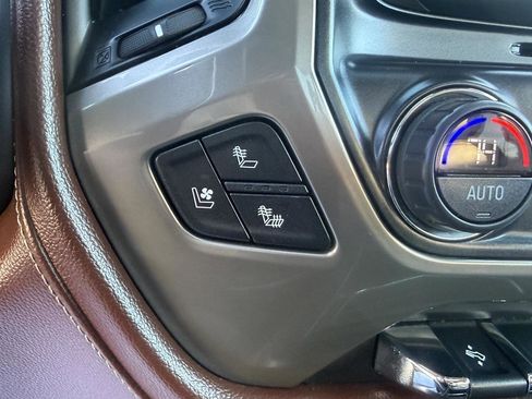 Used 2016 Chevrolet Silverado 3500 High Country w/ Duramax Plus Package image 11