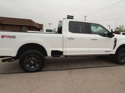 Used 2024 Ford F350 Platinum image 9