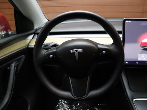 Used 2023 Tesla Model Y Long Range image 35