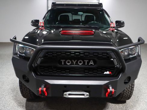 Used 2019 Toyota Tacoma TRD Pro image 4
