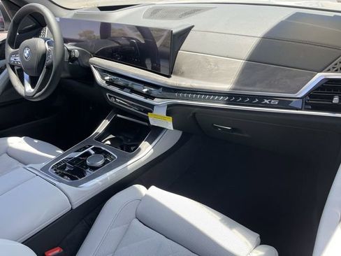 New 2026 BMW X5 sDrive40i w/ Premium Package image 12
