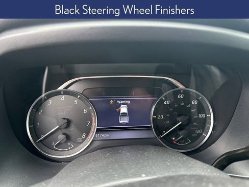 Used 2023 Nissan Titan SV w/ SV Convenience Package image 14