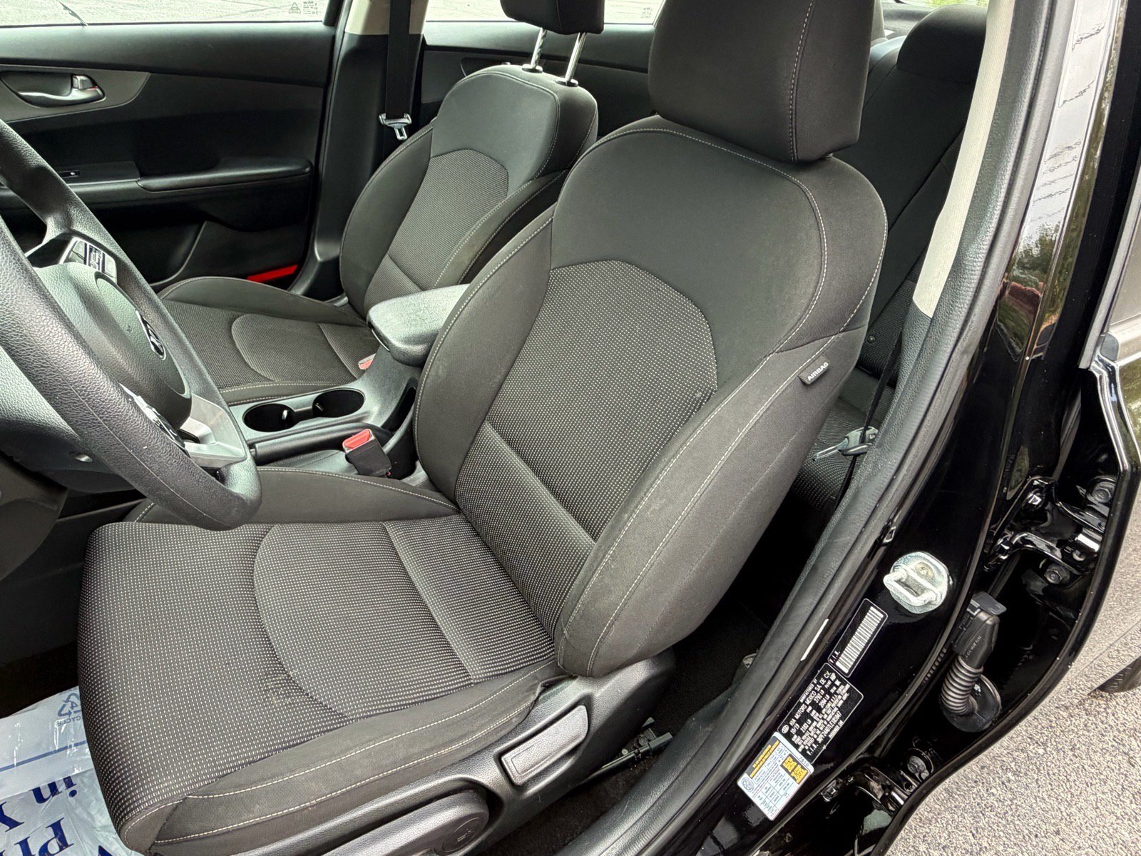 Used 2020 Kia Forte LXS FWD image 22