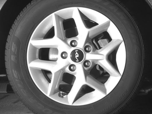 Used 2025 Kia Soul LX w/ LX Technology Package FWD image 13
