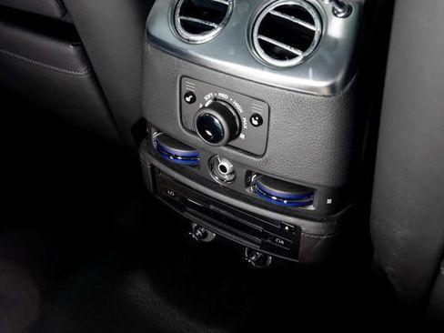 Used 2016 Rolls-Royce Ghost image 29