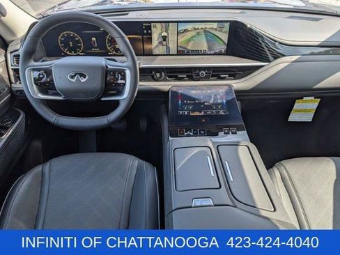 Certified 2025 INFINITI QX80 Luxe w/ Exterior Package AWD/4WD image 12