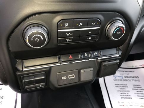 Used 2022 Chevrolet Silverado 2500 W/T w/ WT Convenience Package image 18