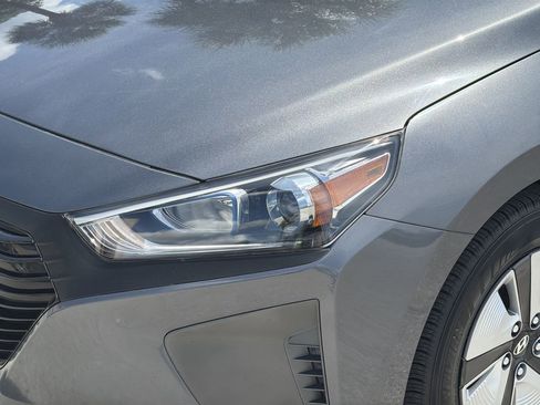 Used 2018 Hyundai Ioniq Blue FWD image 6