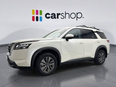 Used 2024 Nissan Pathfinder SV w/ SV Premium Package