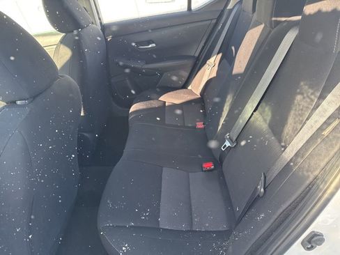 Used 2023 Nissan Sentra SV image 10