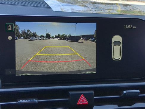 New 2026 Kia Sportage LX image 18