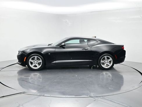 Used 2023 Chevrolet Camaro LT RWD image 3