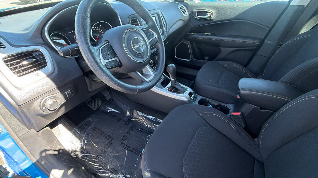 Used 2018 Jeep Compass Sport AWD/4WD image 10