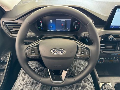 Used 2024 Ford Escape Active AWD/4WD image 18