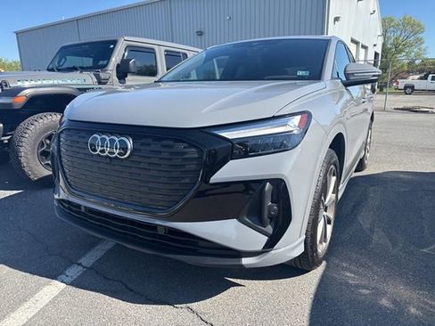 Used 2022 Audi Q4 e-tron Premium Plus image 2