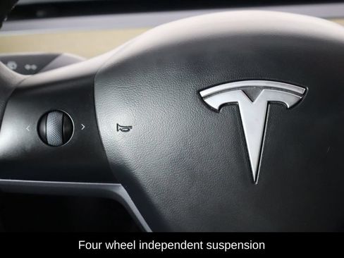 Used 2023 Tesla Model Y 2WD image 8
