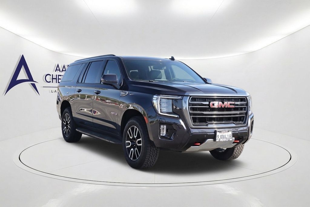 Used 2023 GMC Yukon XL AT4 w/ Max Trailering Package AWD/4WD image 3
