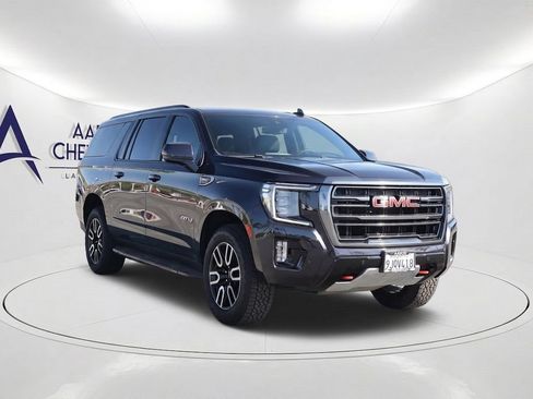 Used 2023 GMC Yukon XL AT4 w/ Max Trailering Package AWD/4WD image 3