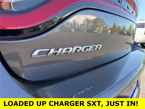 Used 2019 Dodge Charger SXT w/ Leather Interior Group image 31