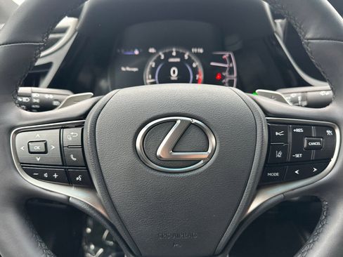 Certified 2024 Lexus ES 350 w/ Premium Package image 26