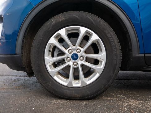 Used 2022 Ford Escape SE image 11