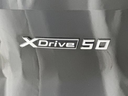 Used 2024 BMW iX xDrive50 w/ Premium Package AWD/4WD image 30