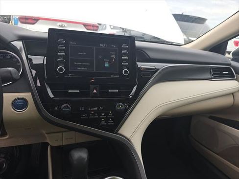 Used 2022 Toyota Camry LE FWD image 16