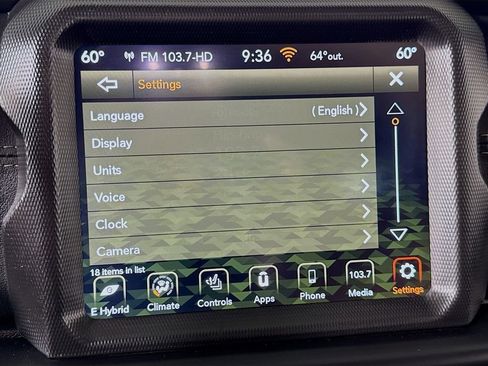 Used 2022 Jeep Wrangler Unlimited Sahara w/ Cold Weather Group AWD/4WD image 43