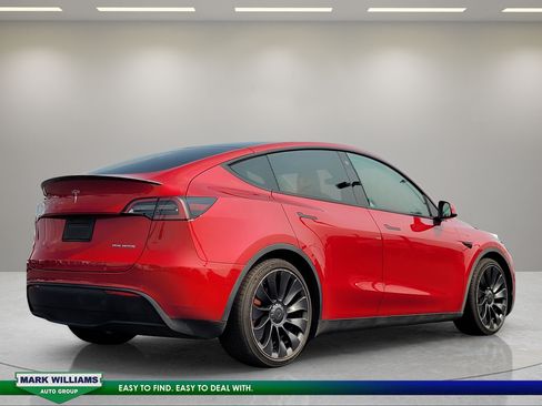 Used 2022 Tesla Model Y Performance AWD/4WD image 4