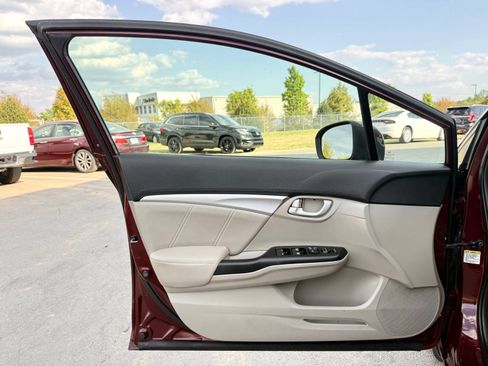 Used 2015 Honda Civic EX-L image 16